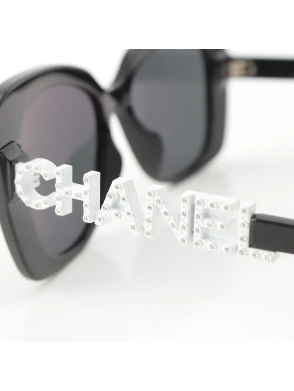 Chanel CC Logo Butterfly Strass Stone Sunglasses Eyewear White